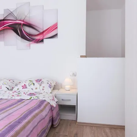 1 Bedroom In Krk 公寓 克尔克